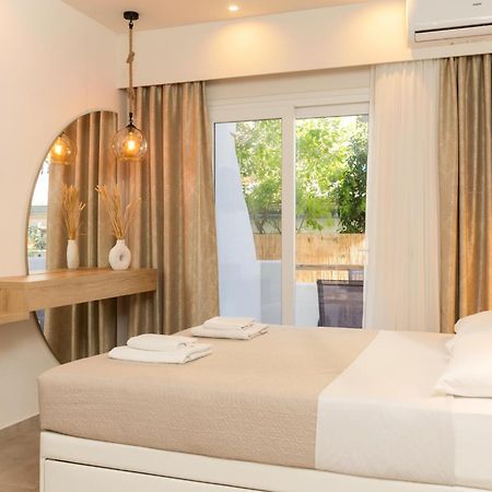 Mystery Suites And Apartments Neoi Poroi Dış mekan fotoğraf