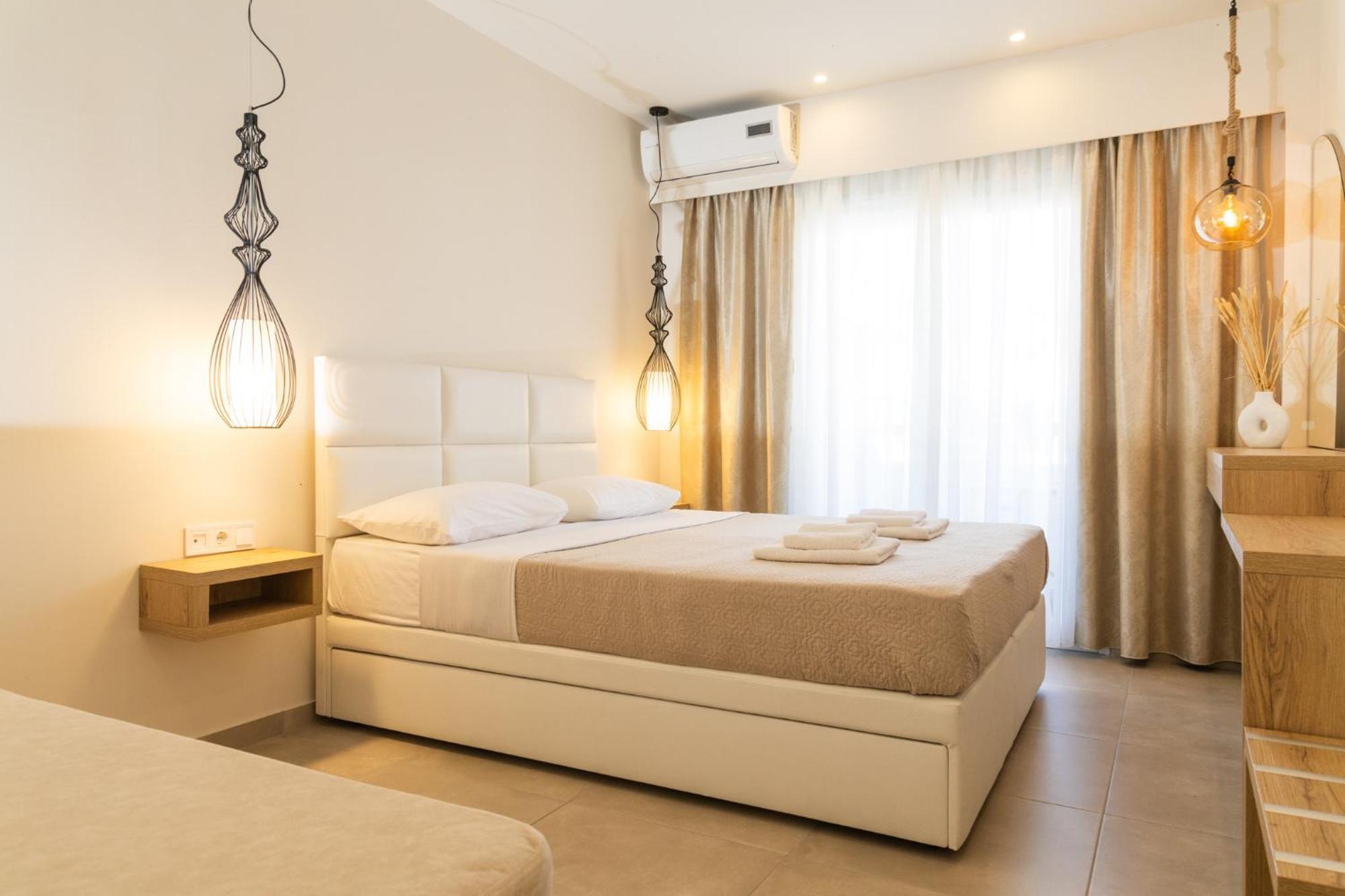 Mystery Suites And Apartments Neoi Poroi Dış mekan fotoğraf