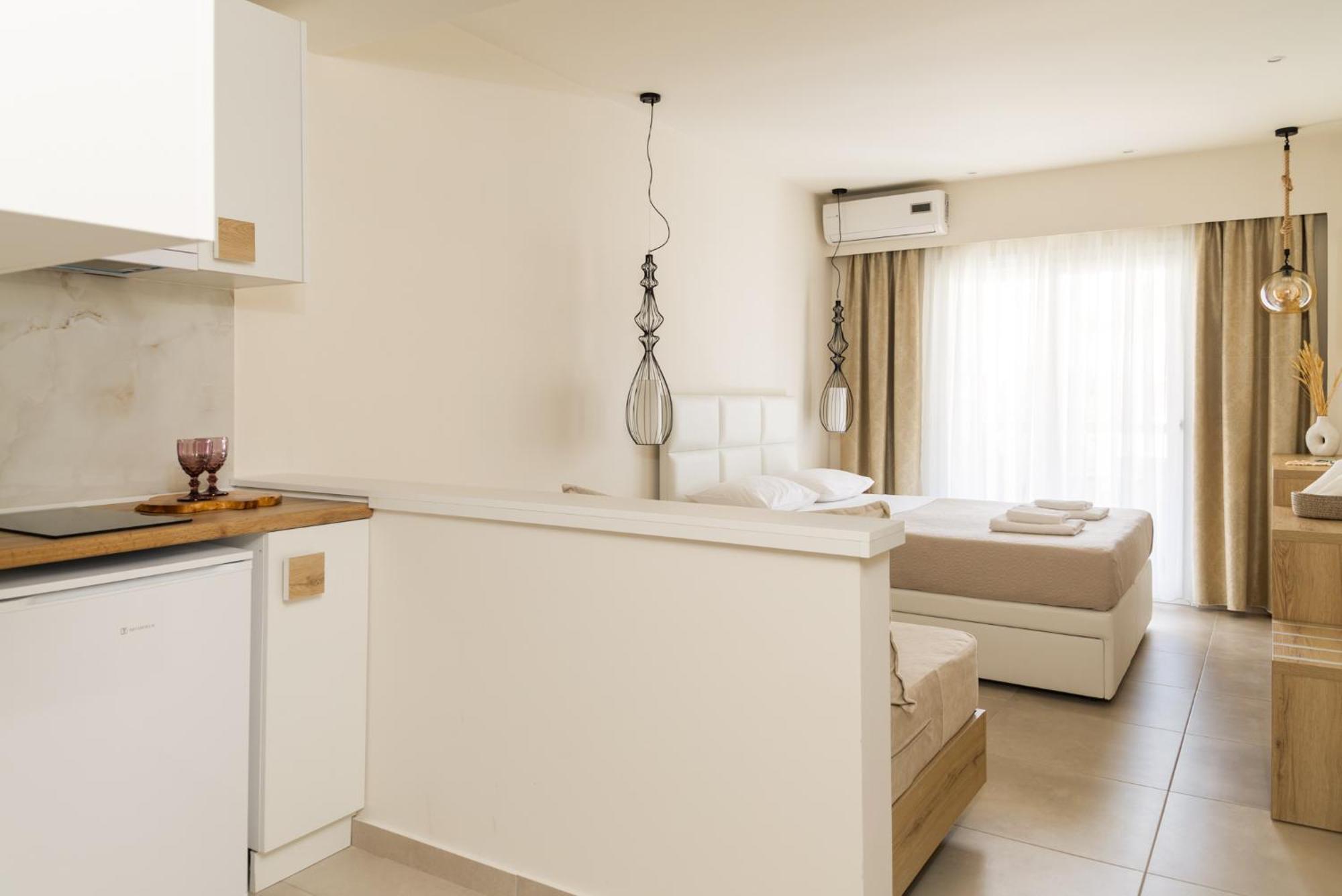Mystery Suites And Apartments Neoi Poroi Dış mekan fotoğraf