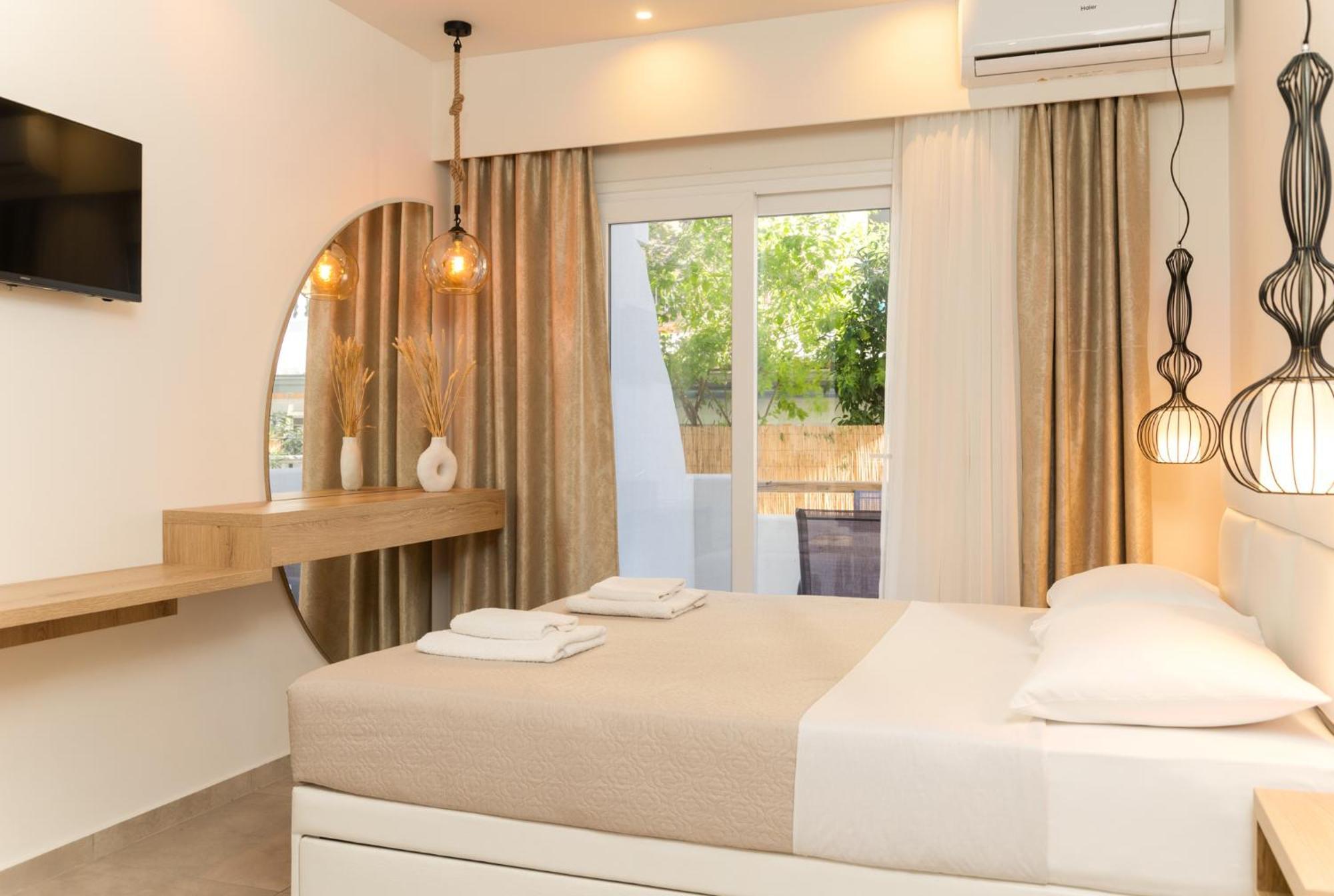 Mystery Suites And Apartments Neoi Poroi Dış mekan fotoğraf